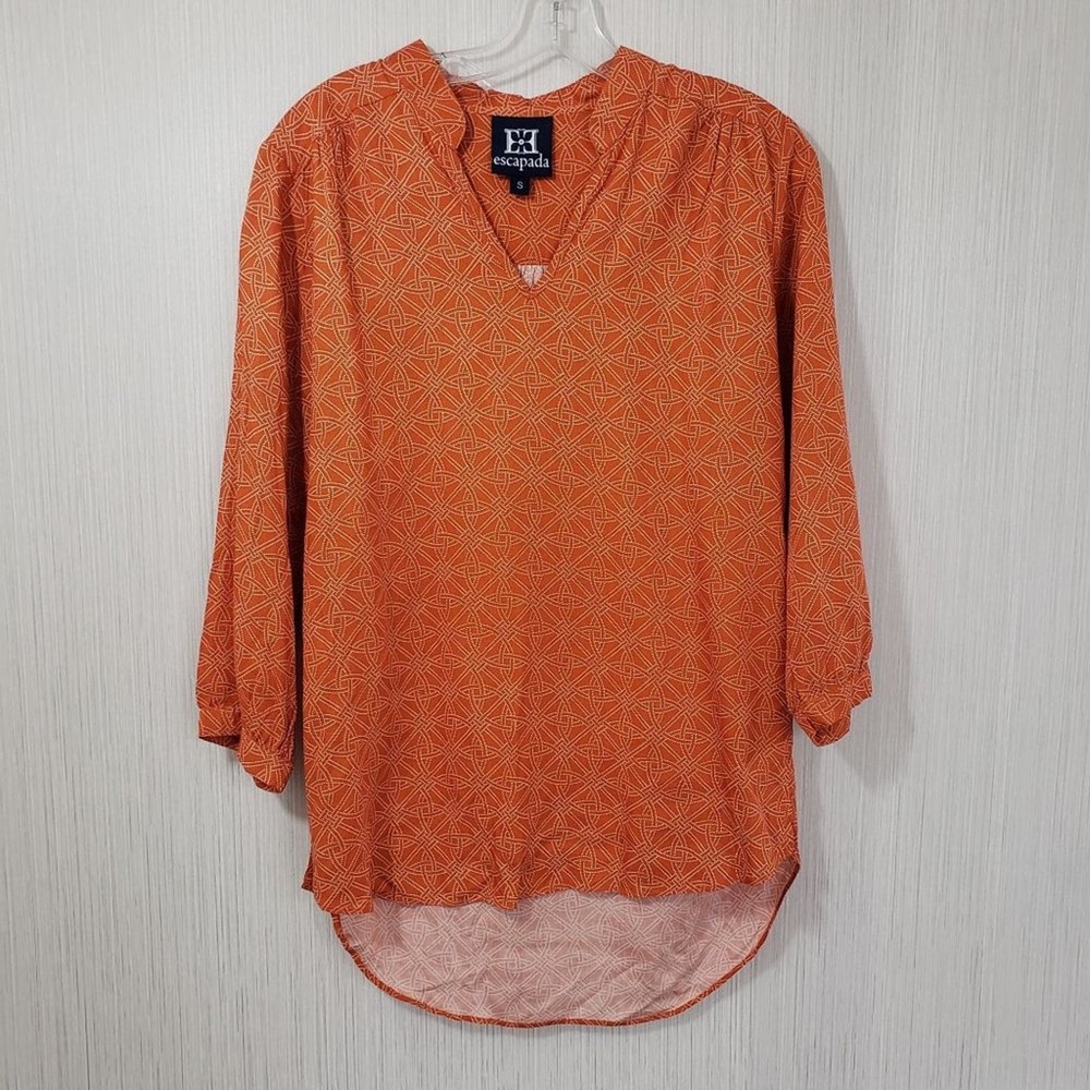 Escapada orange with white circular knot design 3/4 sleeve blouse‎